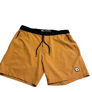 Vuori men’s board shorts size S 6”